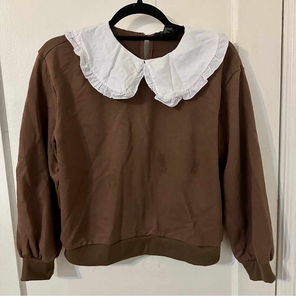 Forever 21 Medium Brown Sweatshirt with White Ruffled Peter Pan Collar